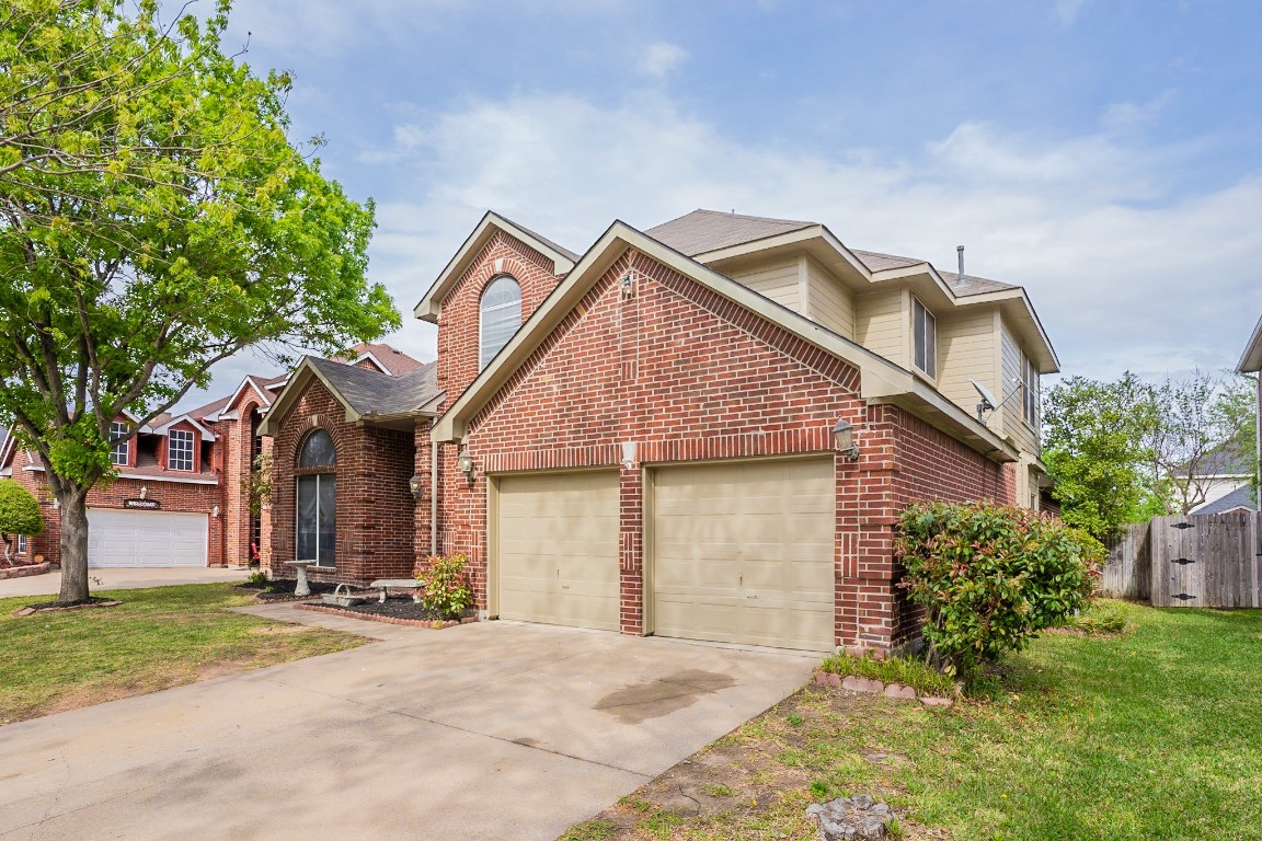 4540 Westbriar Lane Grand Prairie TX 75052