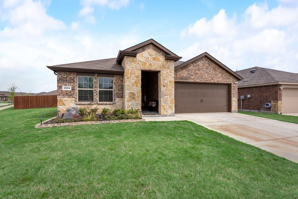 1001 Meadow Hill Street Denton TX 76209