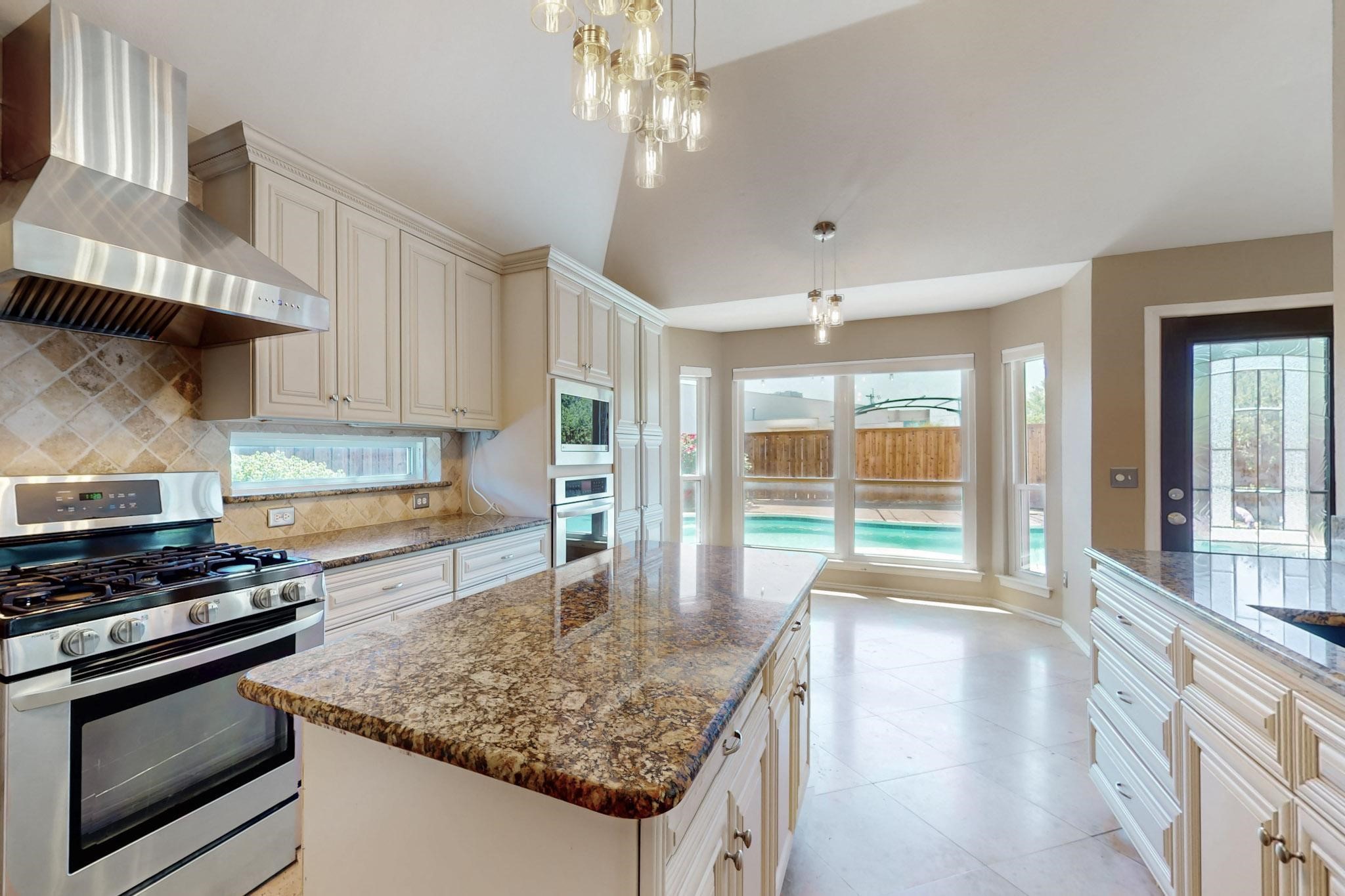 622 Meadowcrest Drive Highland Village TX 75077