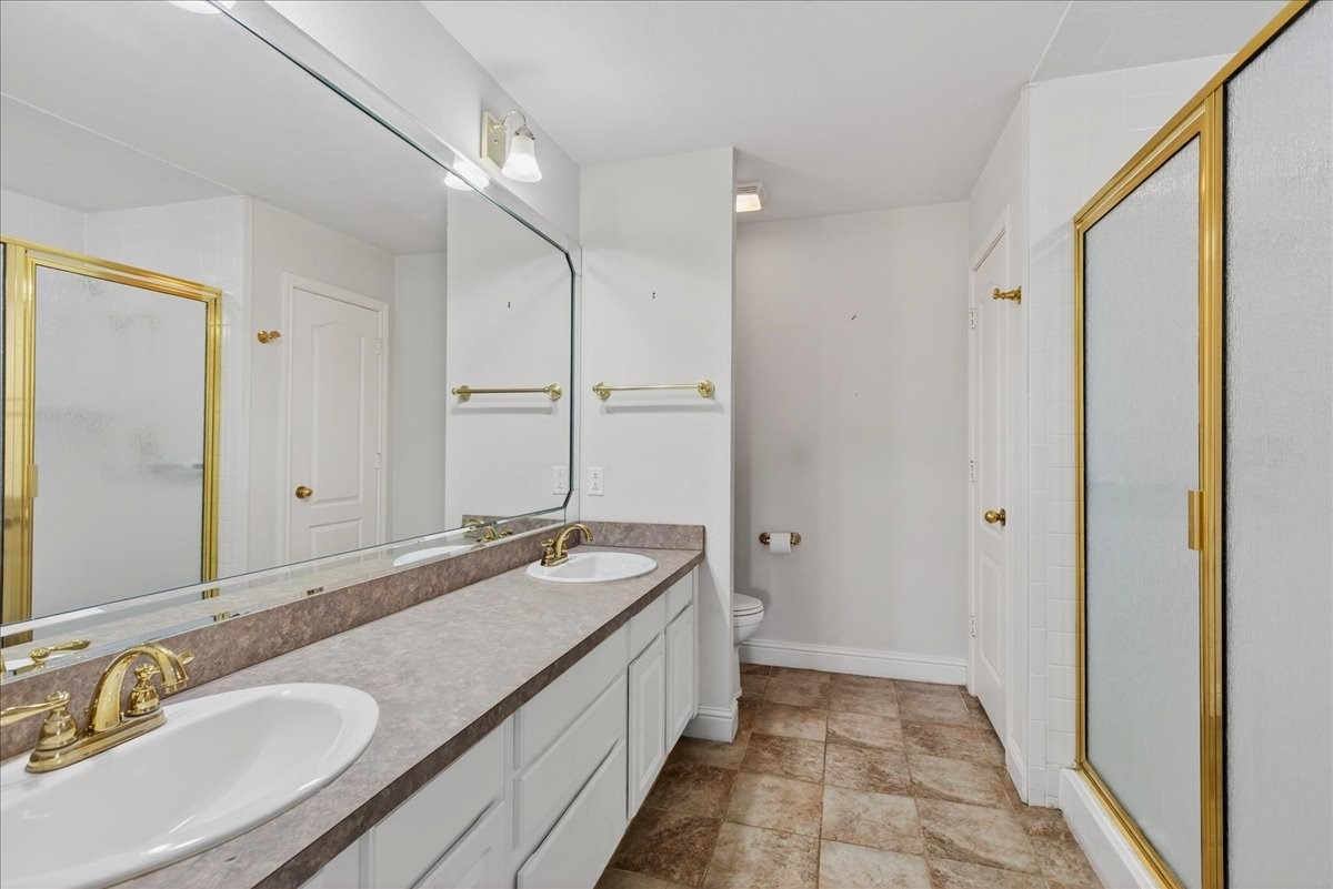 626 E Eubank Street Mabank TX 75147