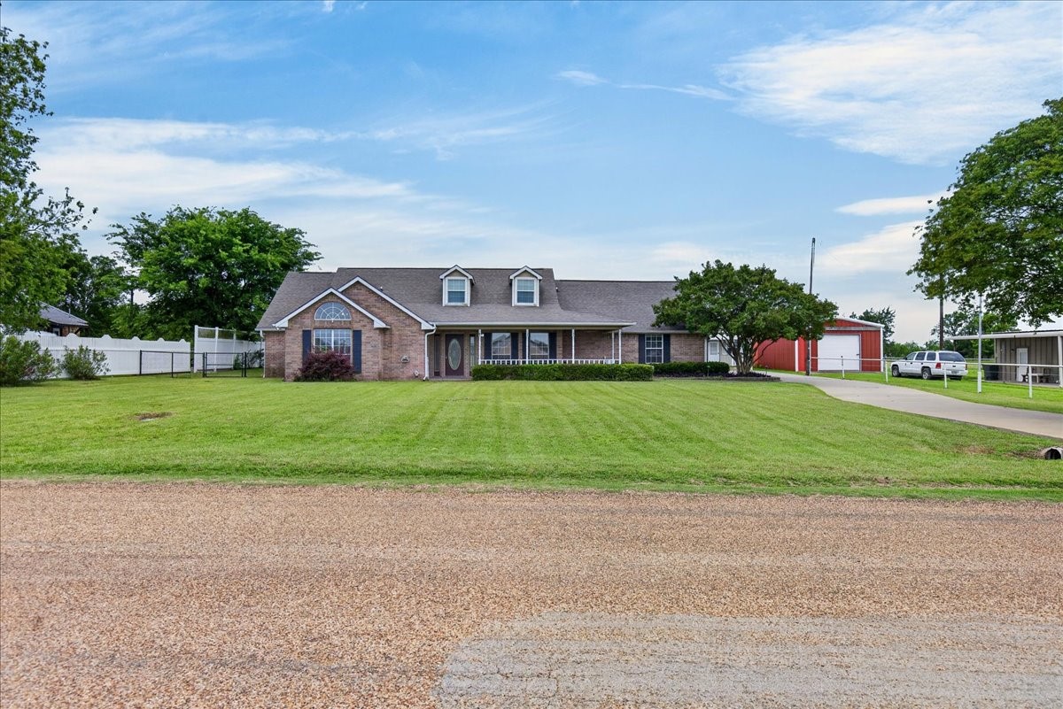 626 E Eubank Street Mabank TX 75147