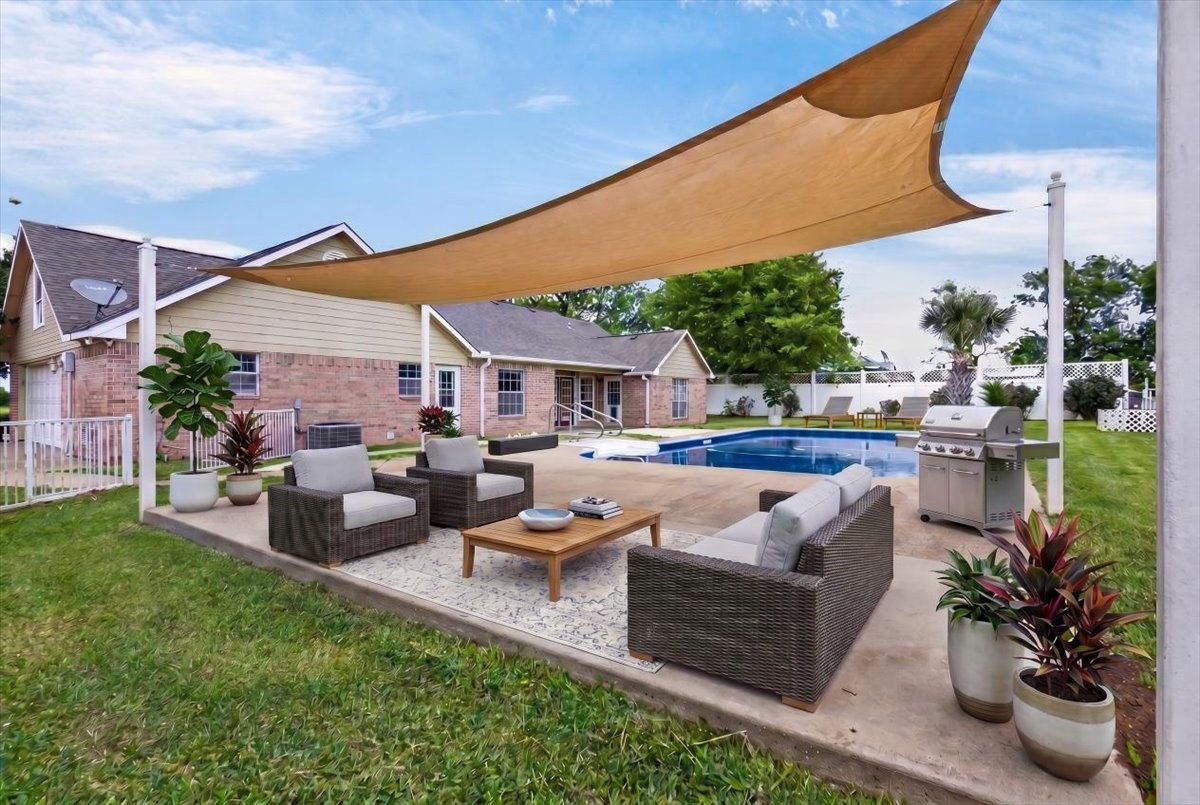 626 E Eubank Street Mabank TX 75147