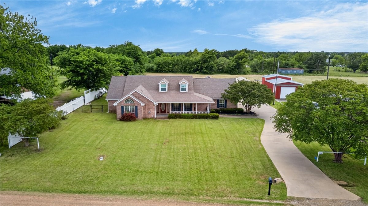 626 E Eubank Street Mabank TX 75147