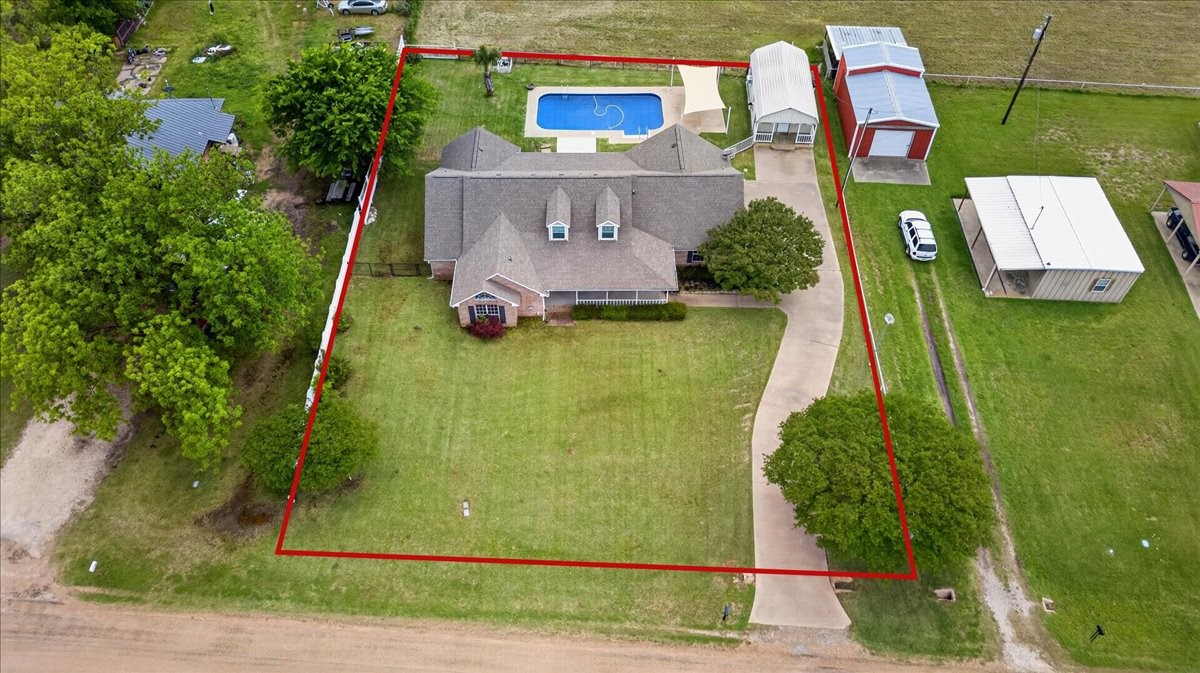 626 E Eubank Street Mabank TX 75147