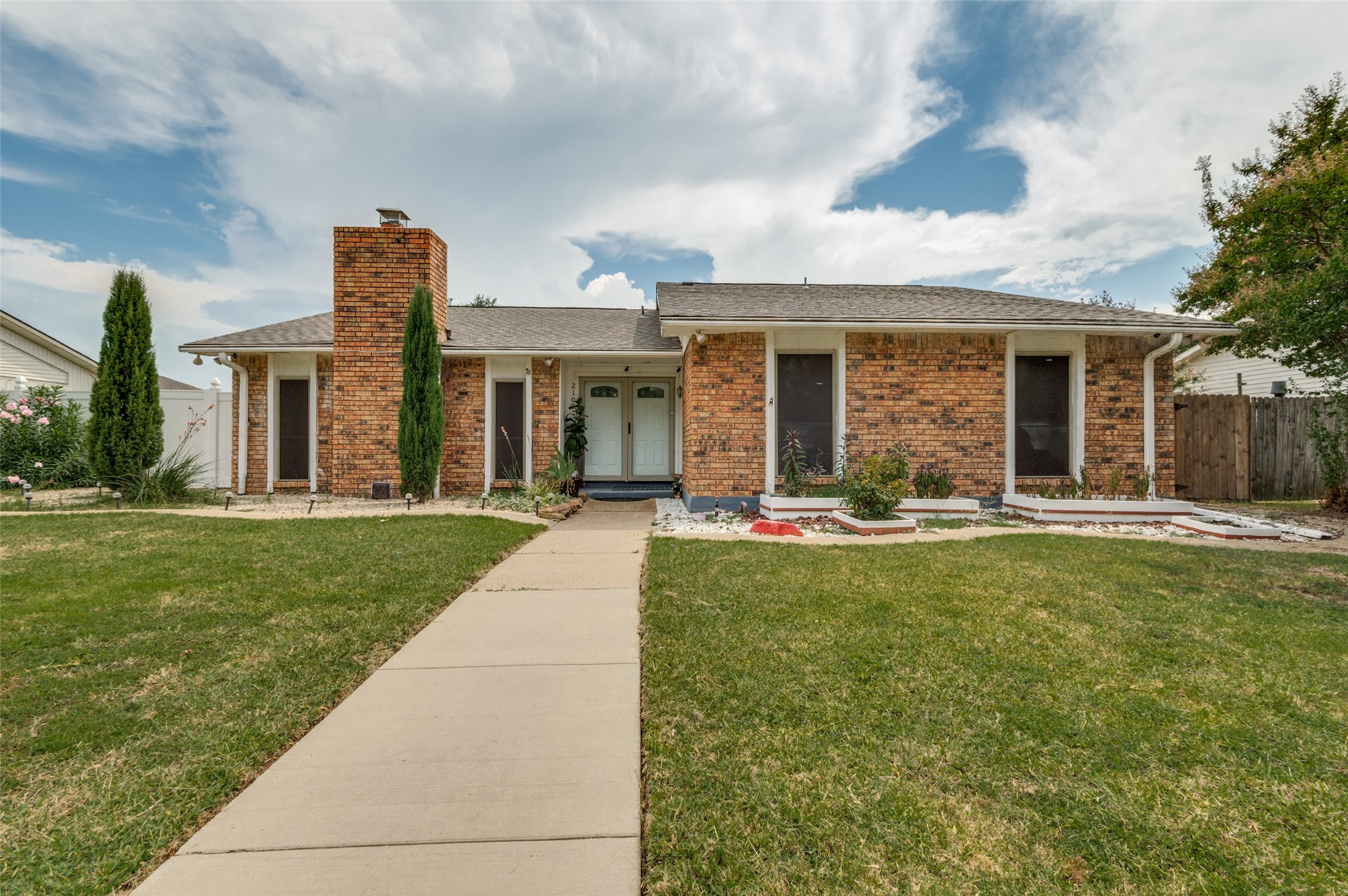 2109 Lewis Trail Grand Prairie TX 75052