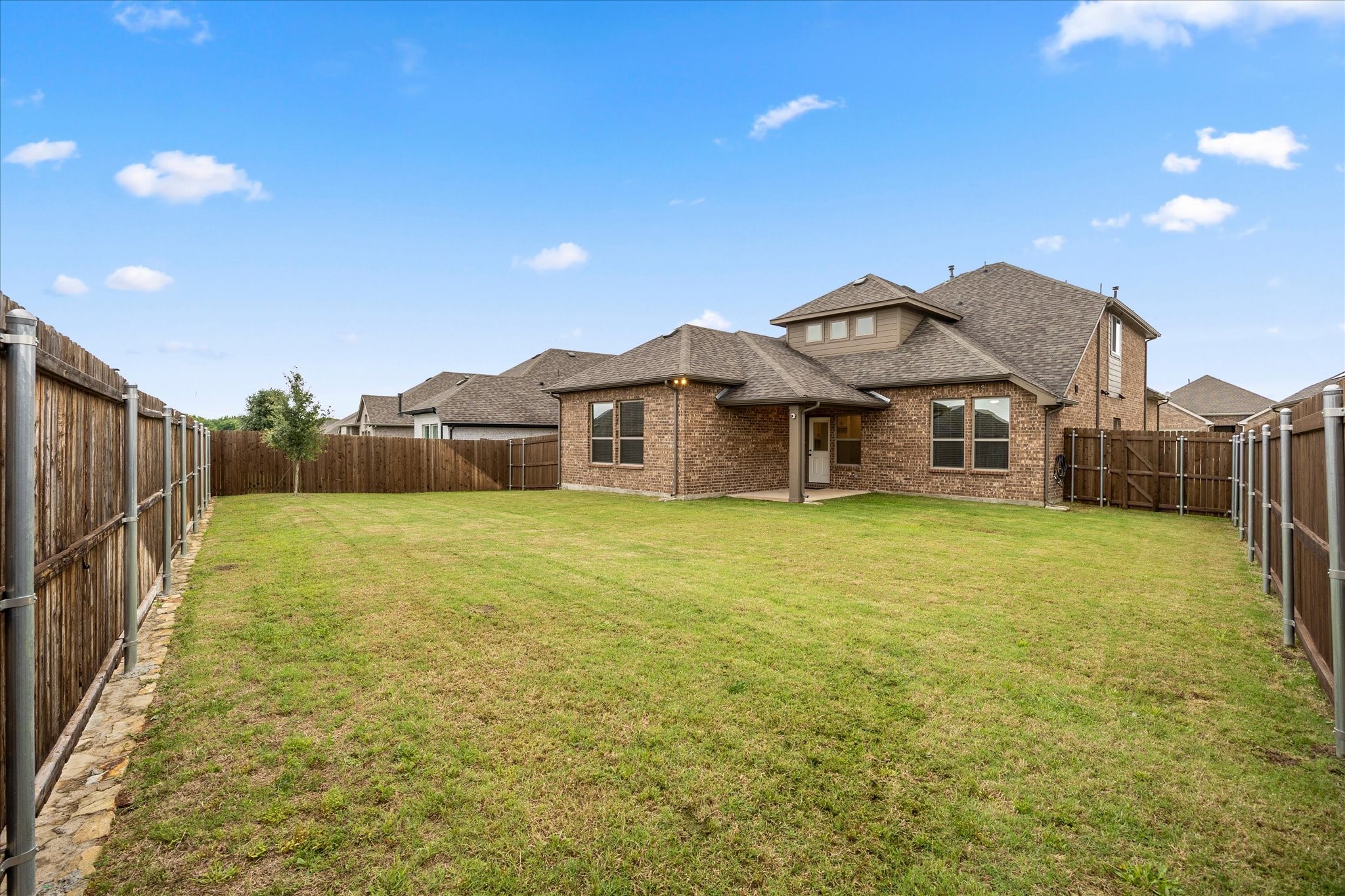 805 Serenity Sound Drive Lavon TX 75166