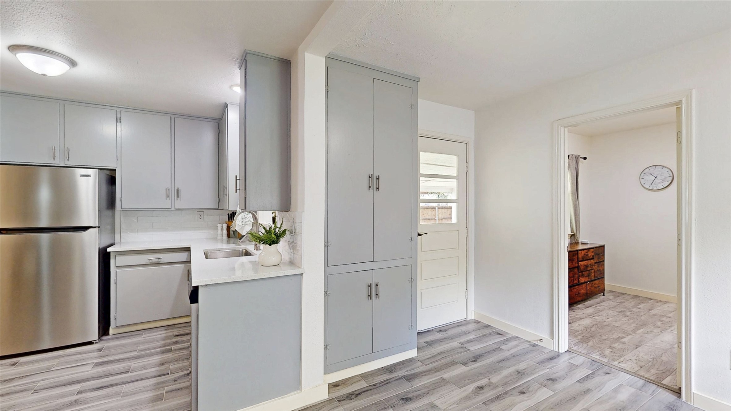 922 Tamara Lane Grand Prairie TX 75051