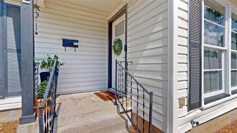922 Tamara Lane Grand Prairie TX 75051