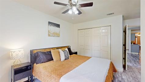 922 Tamara Lane Grand Prairie TX 75051