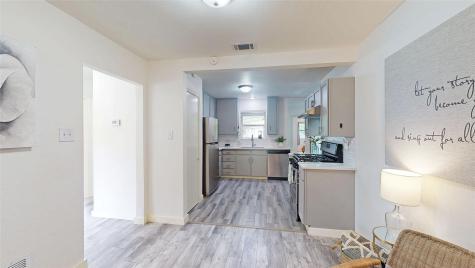922 Tamara Lane Grand Prairie TX 75051