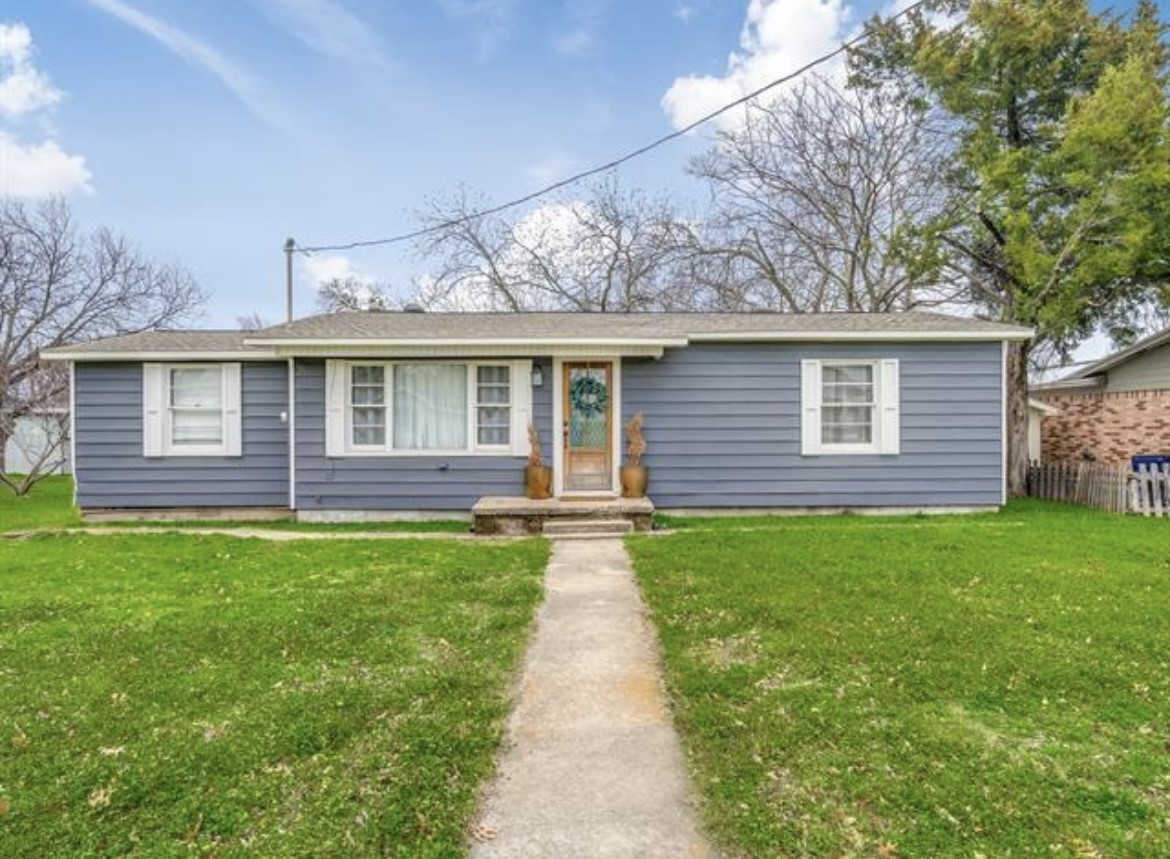 902 N Church Street Decatur TX 76234
