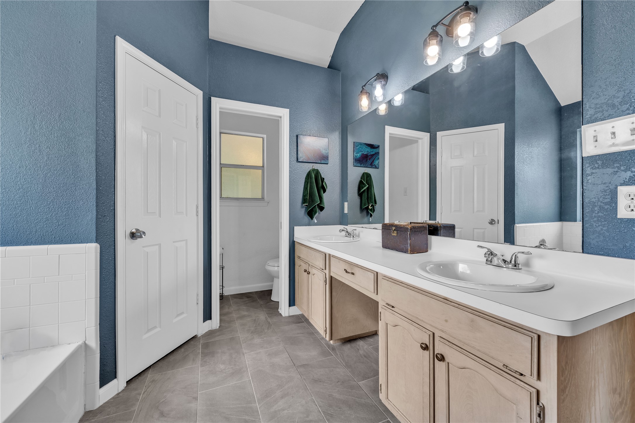 7937 Hunters Glen Drive Watauga TX 76148