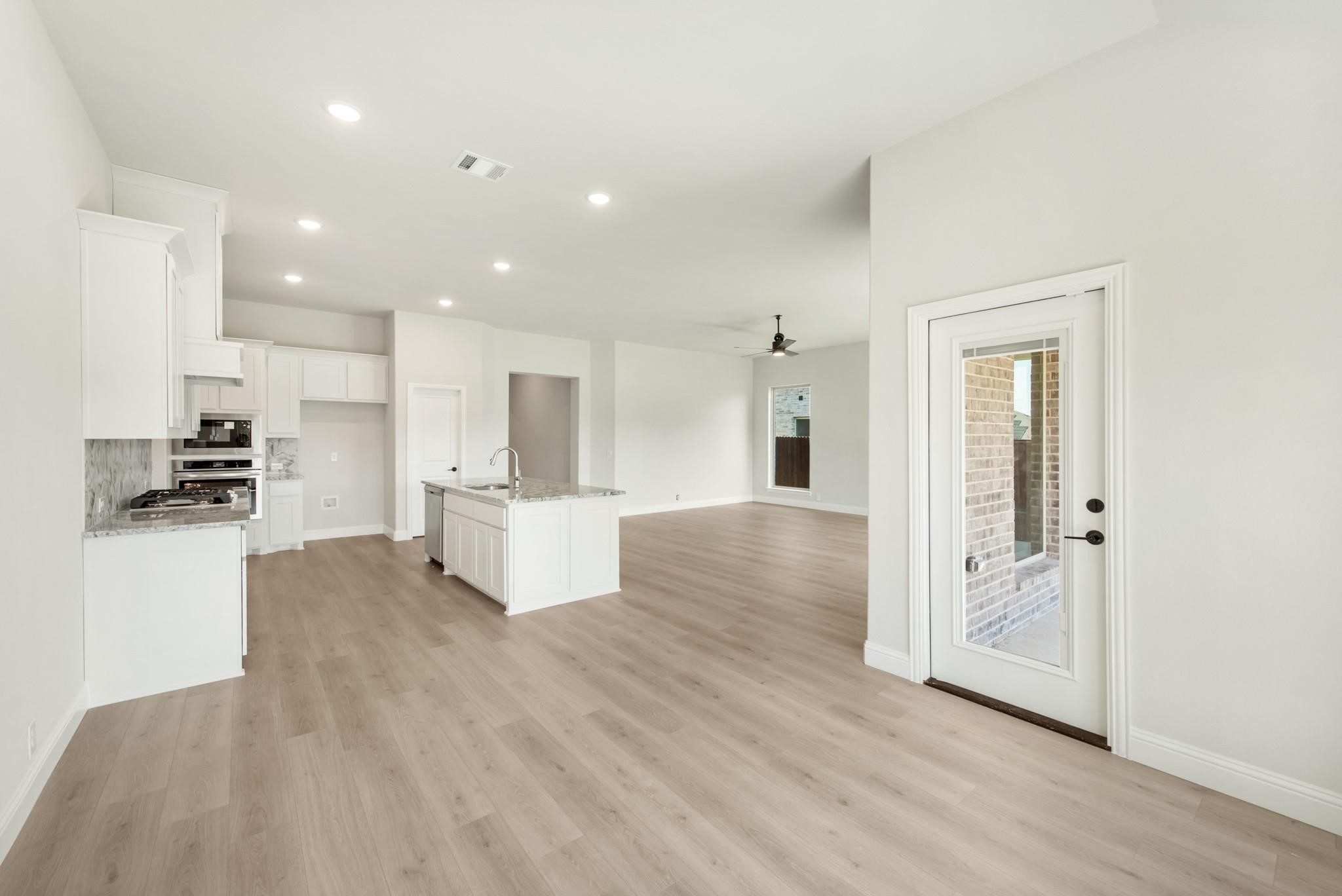 402 Laurel Lane Glenn Heights TX 75154