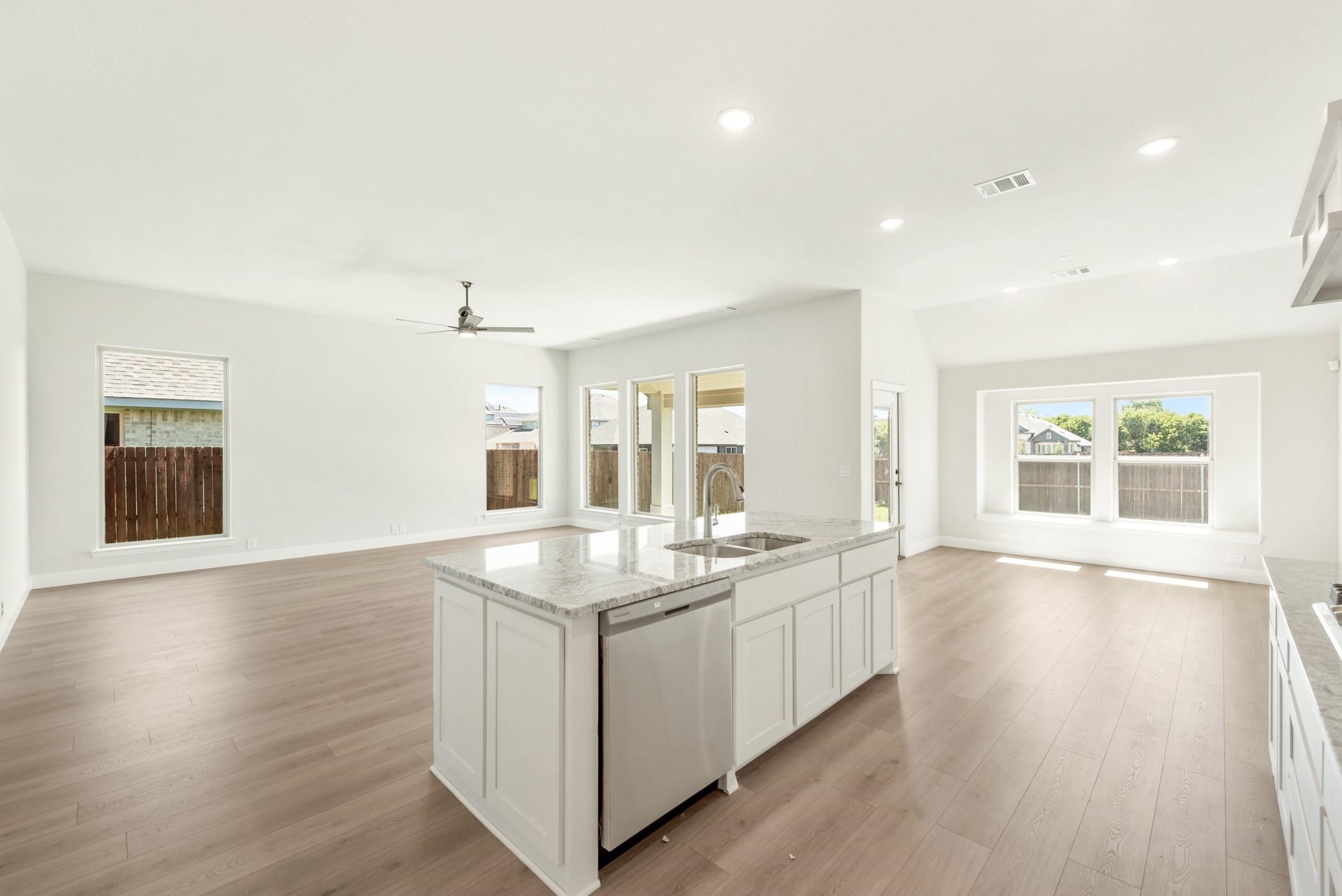 402 Laurel Lane Glenn Heights TX 75154