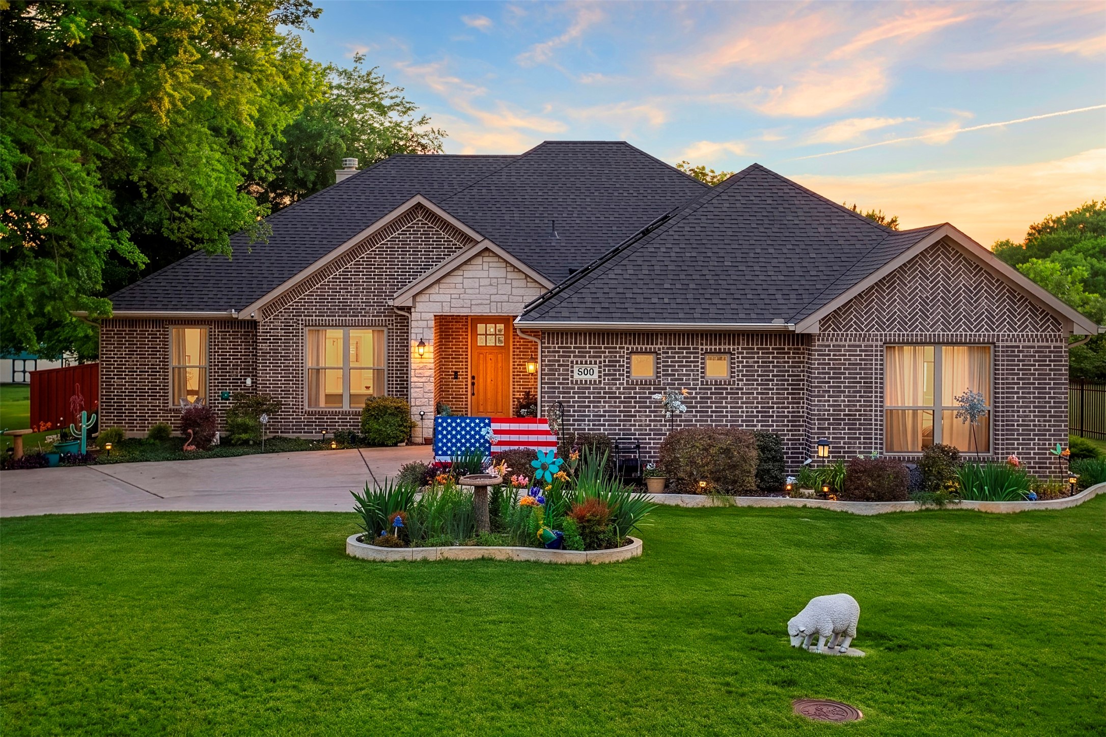 909 Summer Hill Lane Red Oak TX 75154
