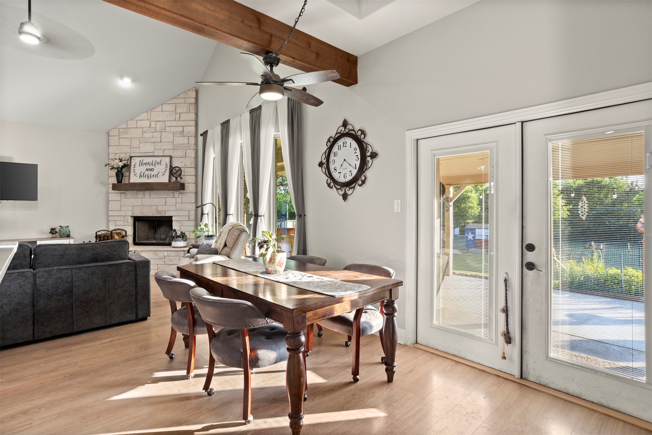 909 Summer Hill Lane Red Oak TX 75154