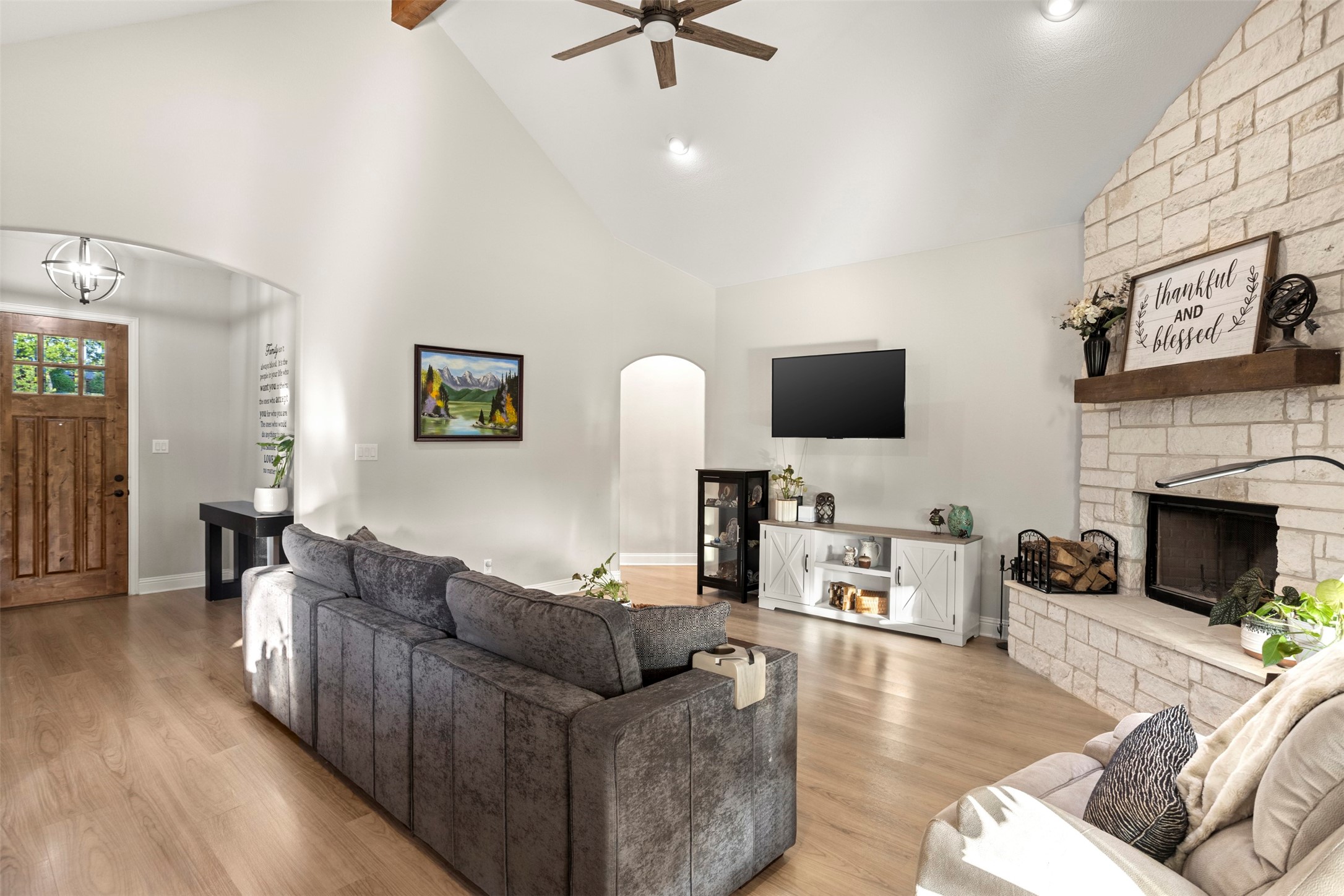909 Summer Hill Lane Red Oak TX 75154