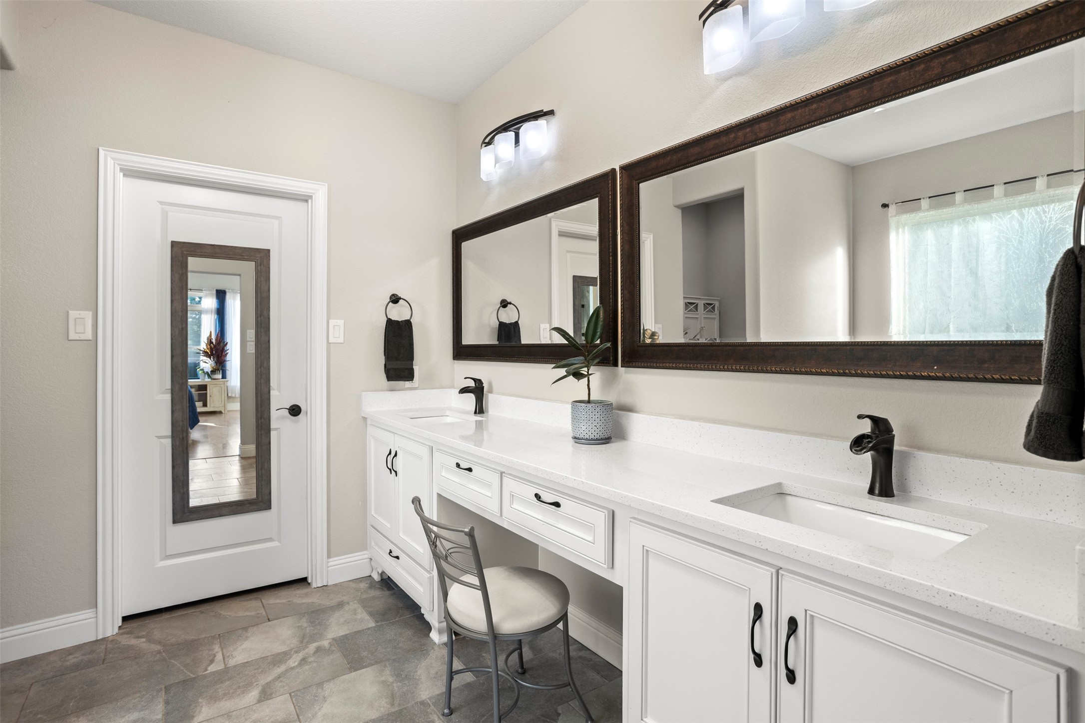 909 Summer Hill Lane Red Oak TX 75154