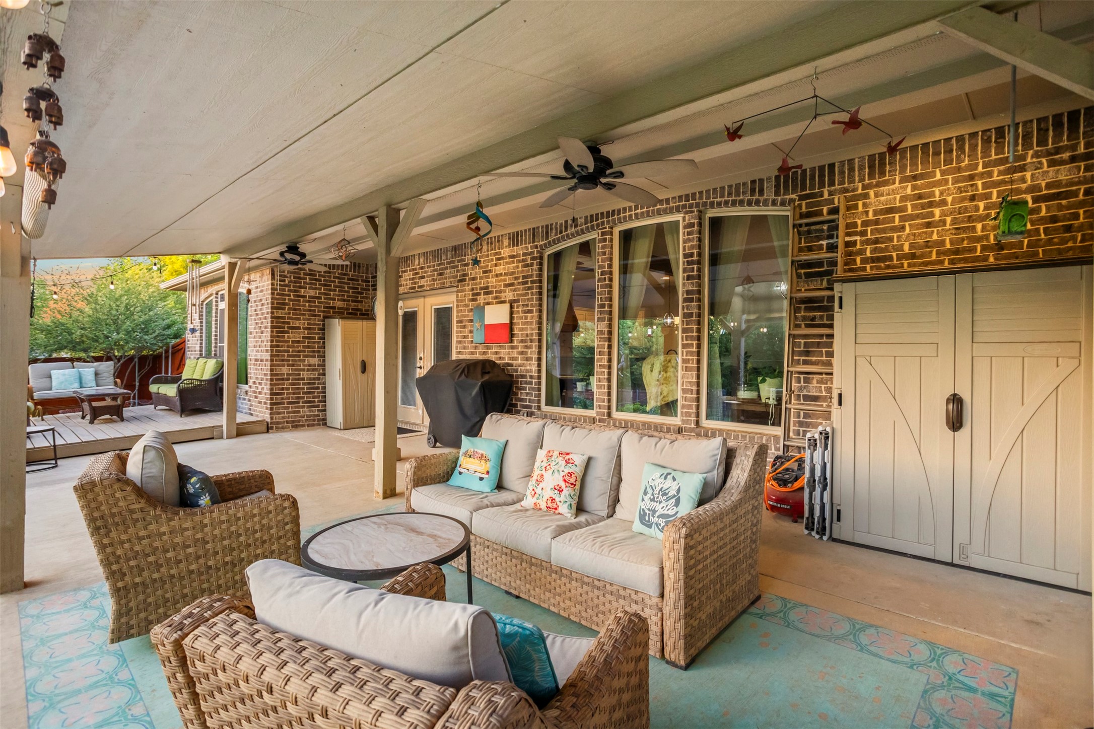 909 Summer Hill Lane Red Oak TX 75154