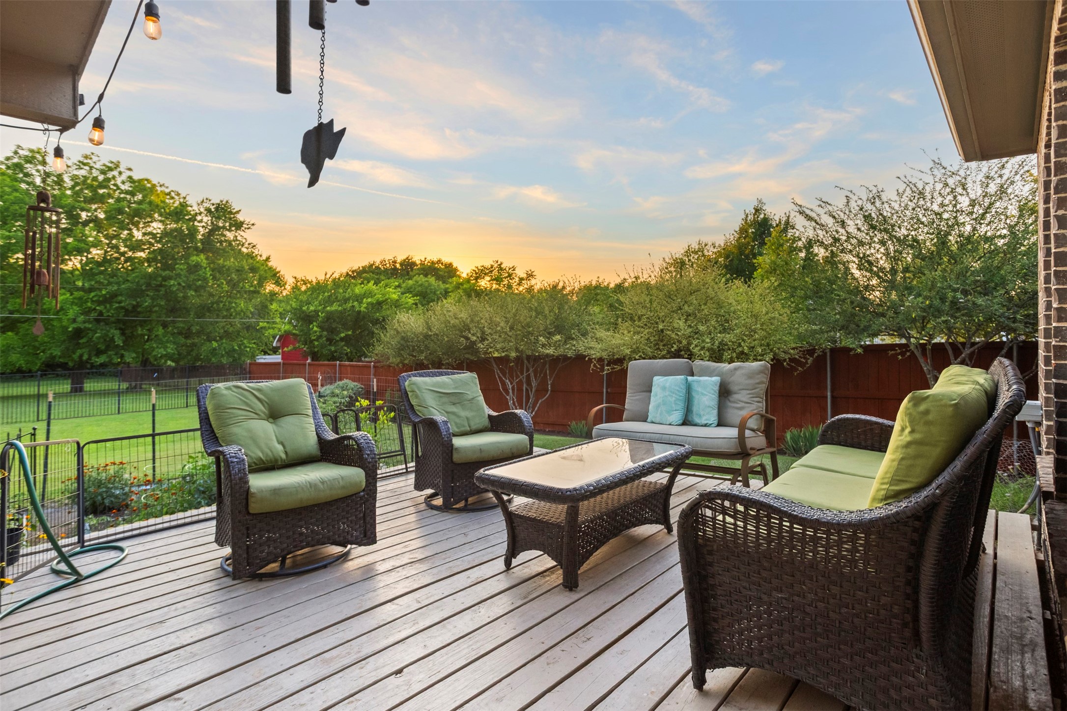 909 Summer Hill Lane Red Oak TX 75154
