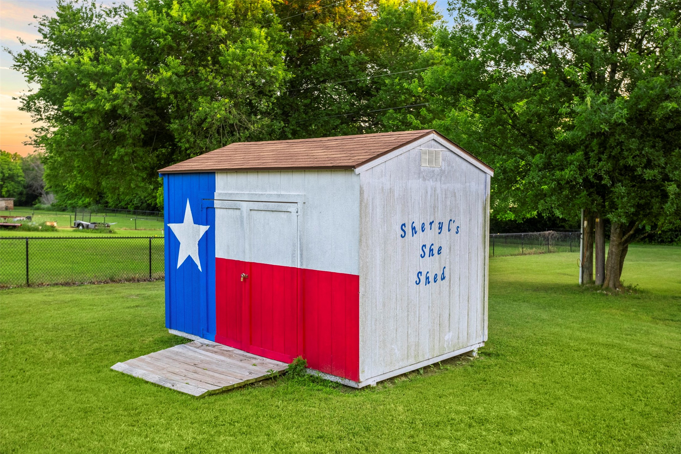 909 Summer Hill Lane Red Oak TX 75154
