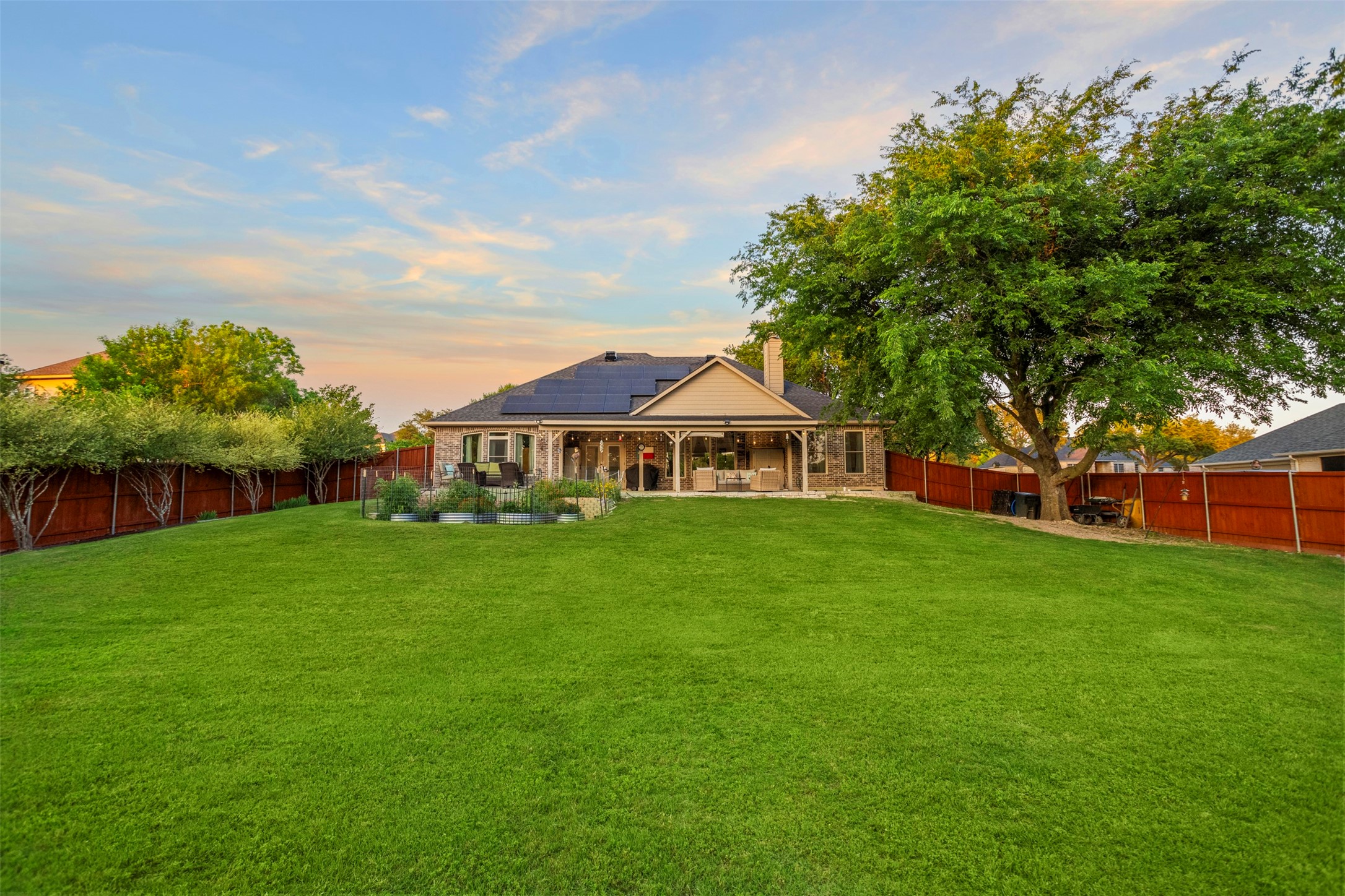 909 Summer Hill Lane Red Oak TX 75154
