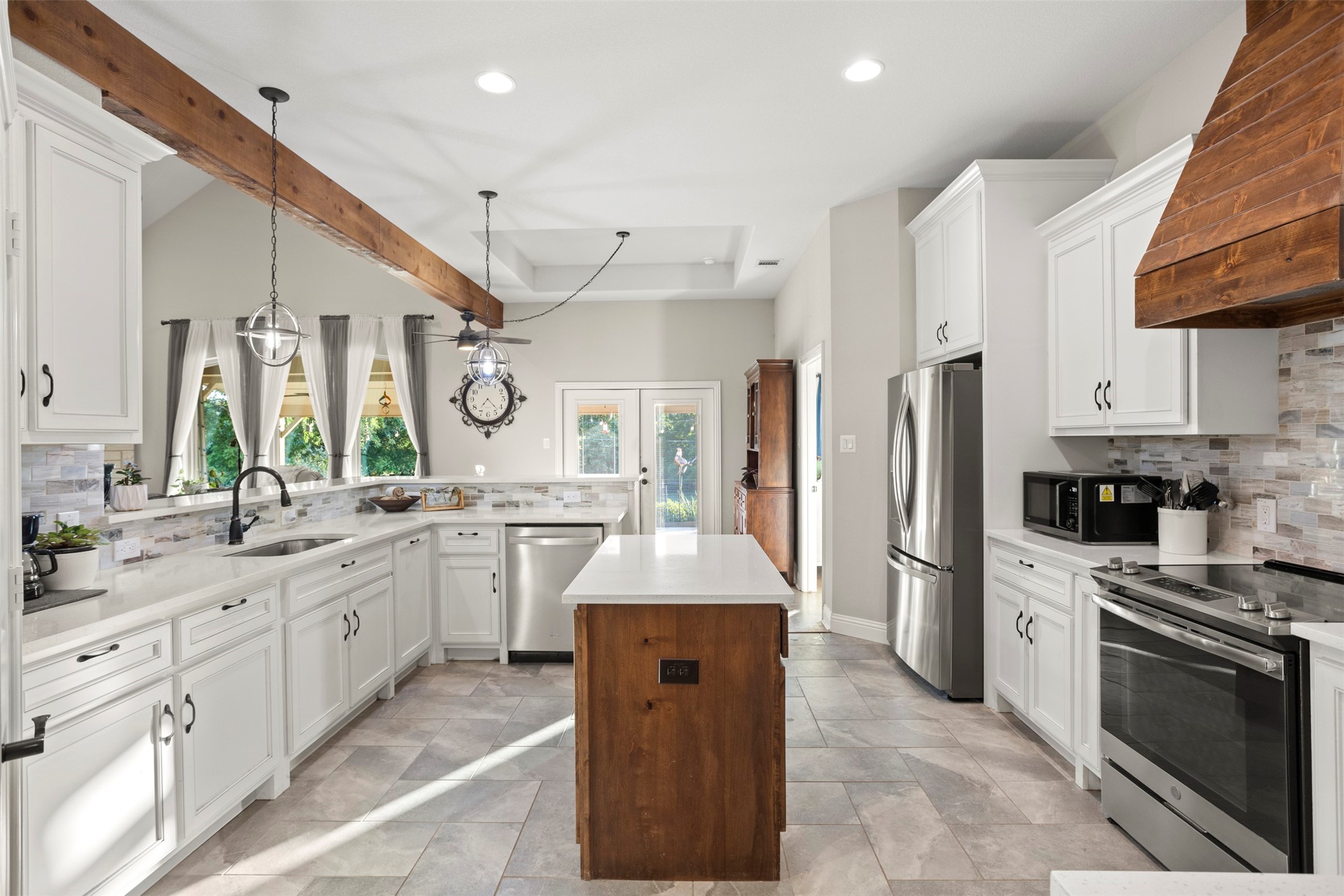 909 Summer Hill Lane Red Oak TX 75154
