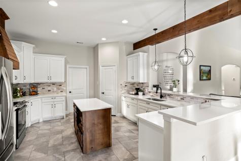 909 Summer Hill Lane Red Oak TX 75154