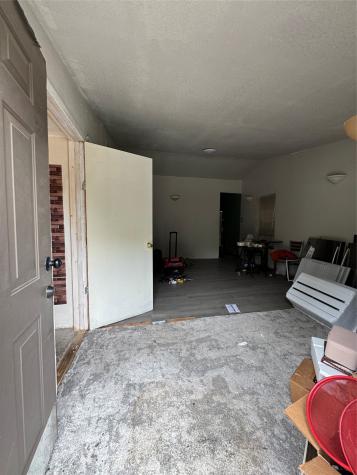2806 NW Loraine Street Fort Worth TX 76106