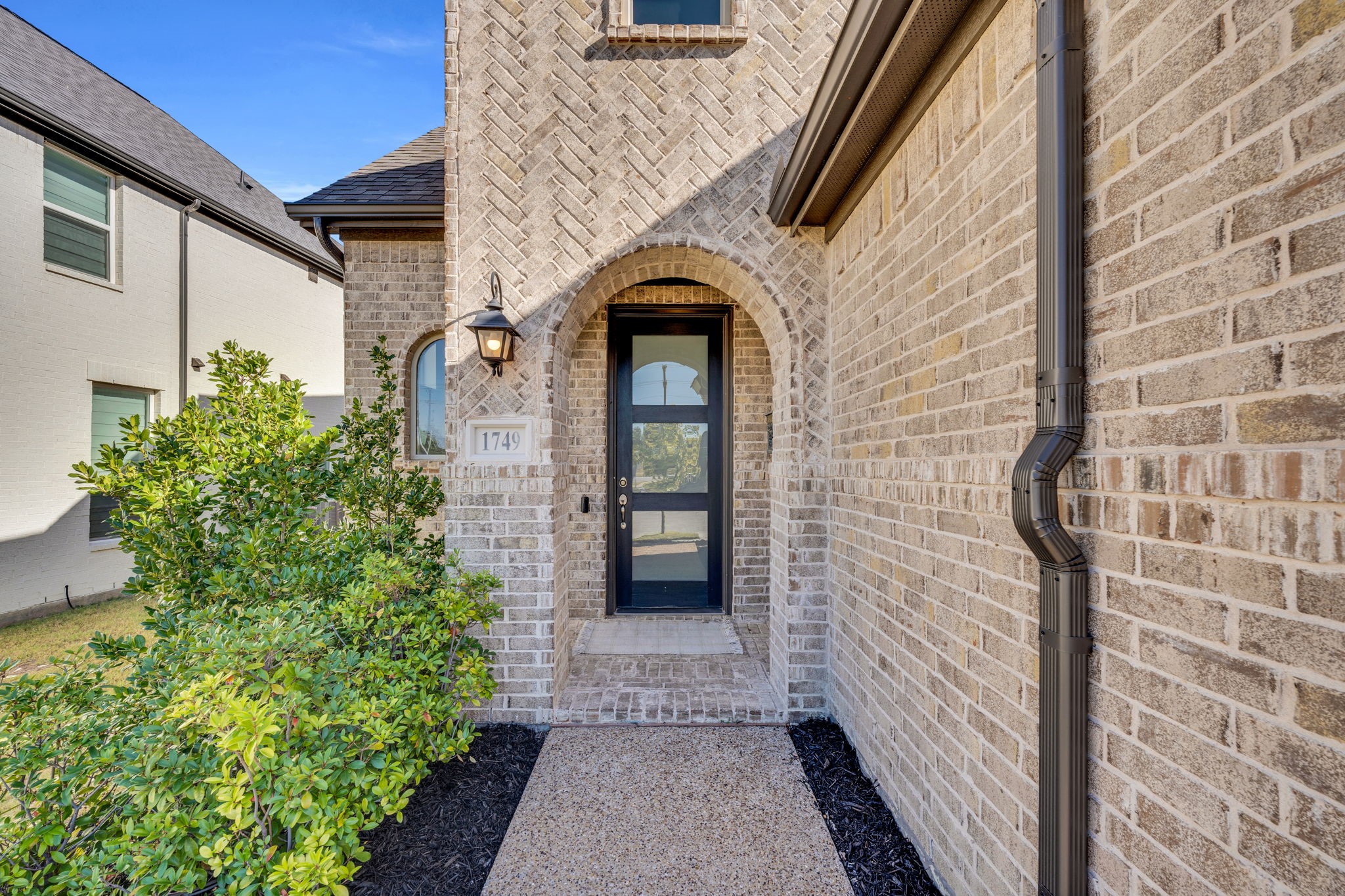 1749 Dartmoor Drive Carrollton TX 75010