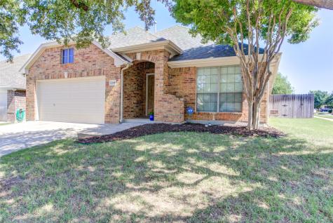 1249 Mountain Air Trail Fort Worth TX 76131