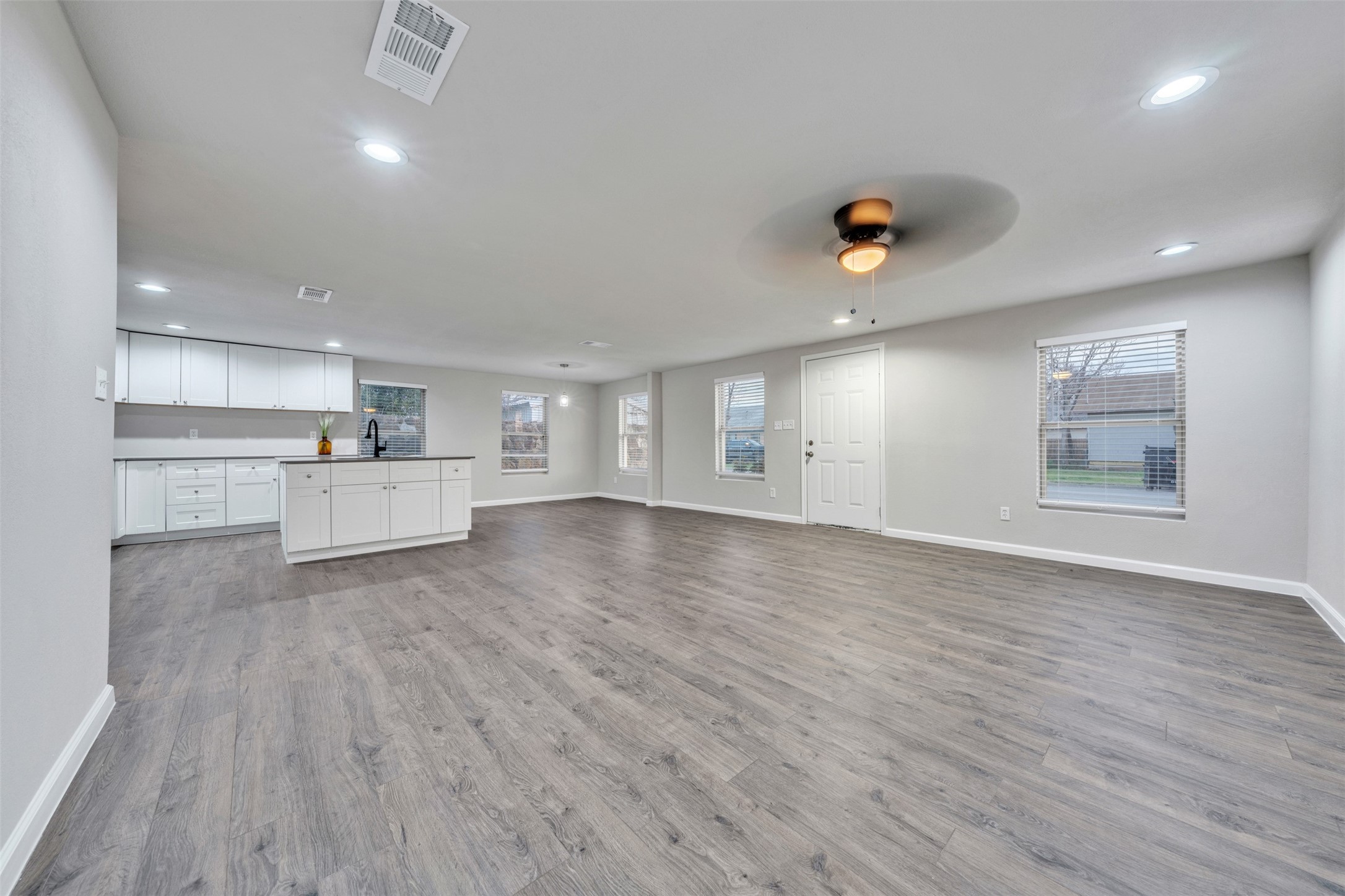 1014 W Archer Street Jacksboro TX 76458