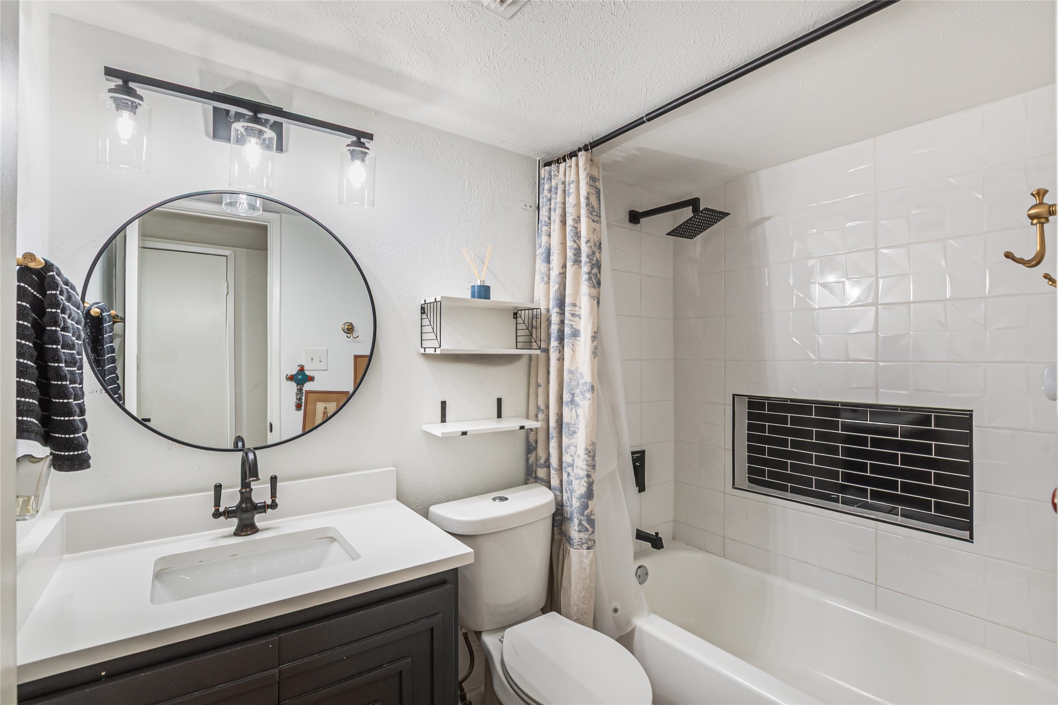 4513 Hale Street The Colony TX 75056