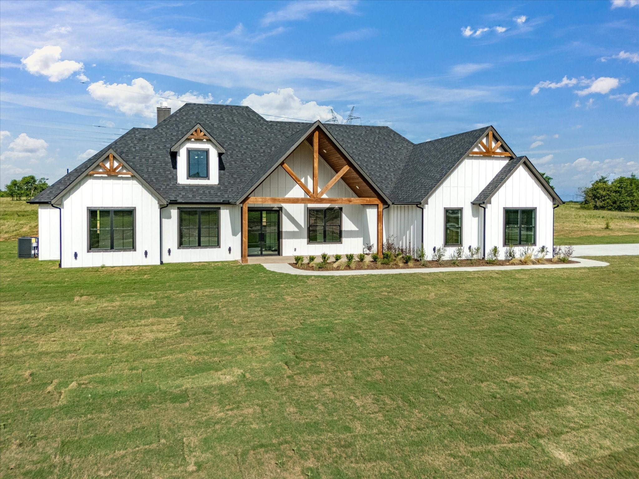 108 Bear Cat Court Alvord TX 76225