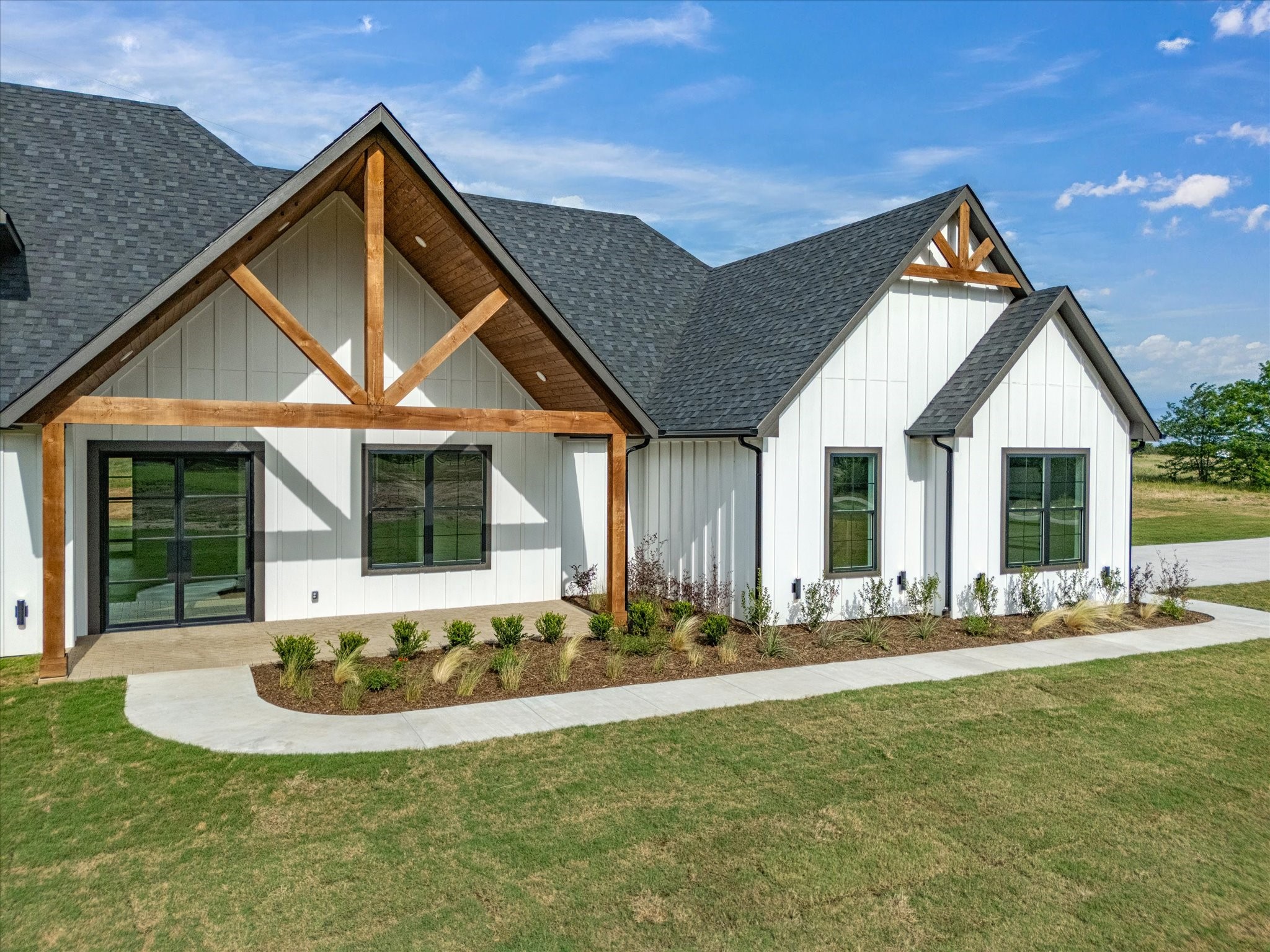 108 Bear Cat Court Alvord TX 76225