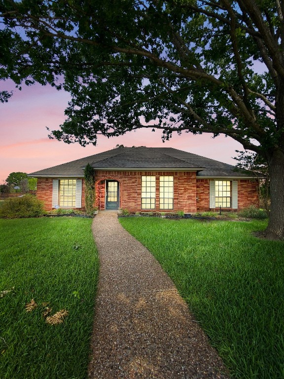 2 Valleycrest Court Allen TX 75002