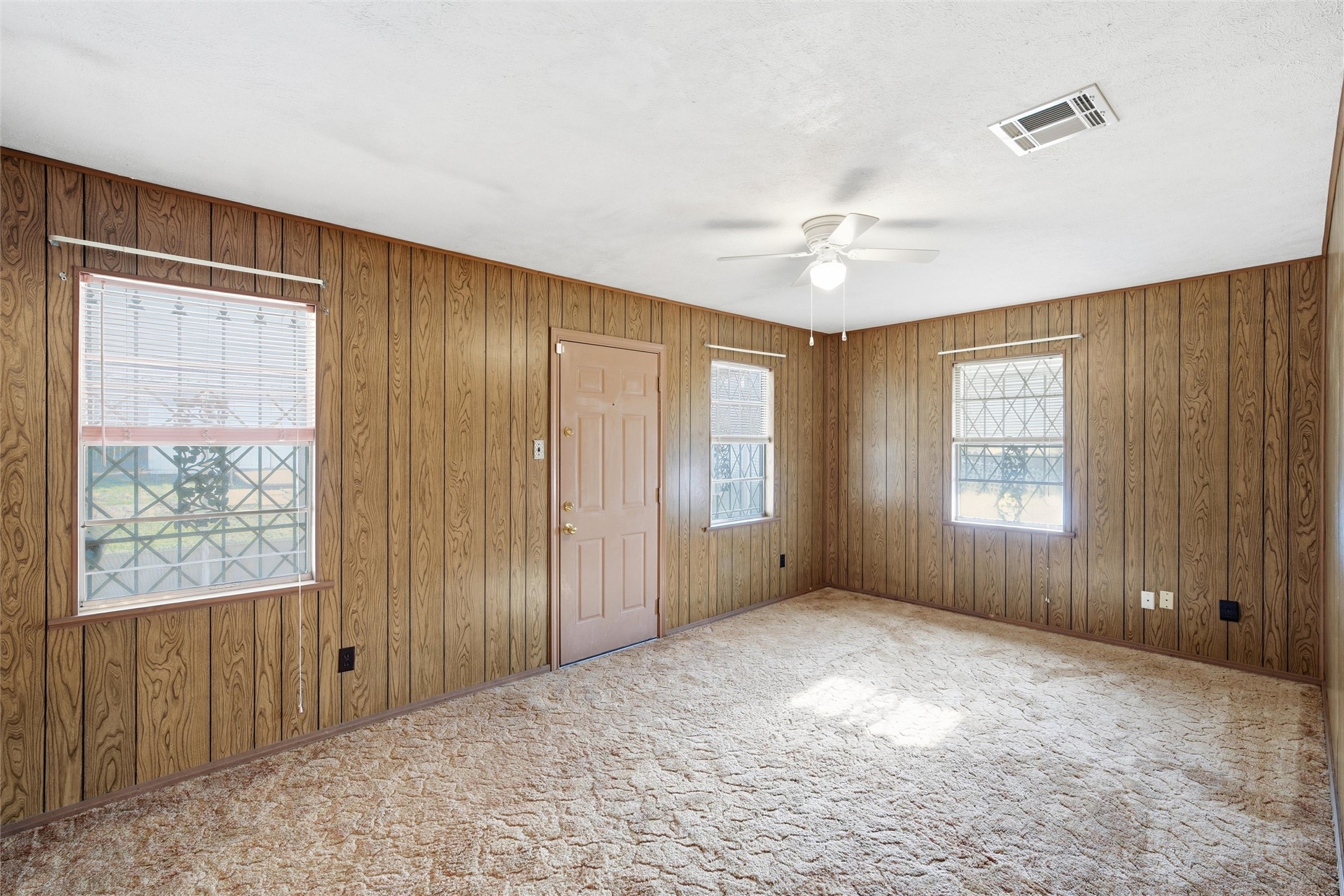 3820 Hiland Drive Beverly Hills TX 76711