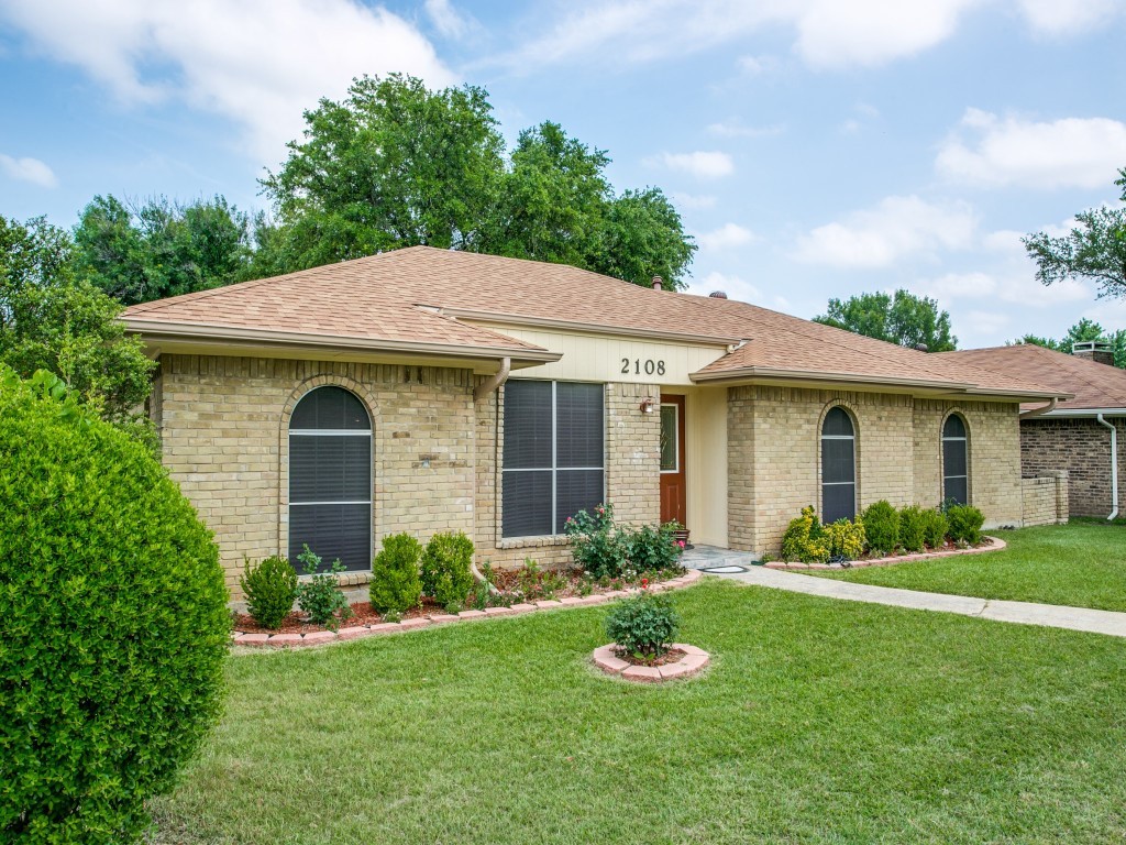 2108 Teakwood Trail Carrollton TX 75006