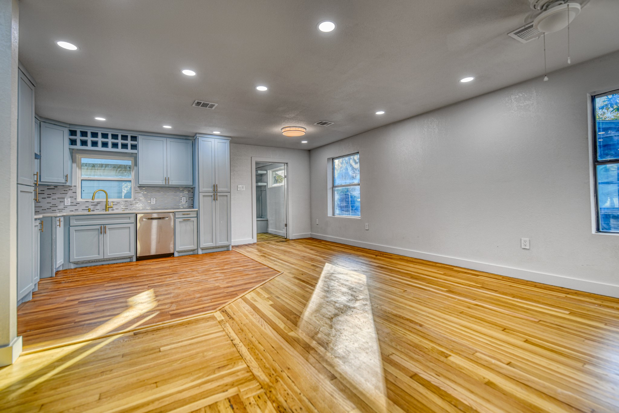 2370 San Marcus Avenue Dallas TX 75228