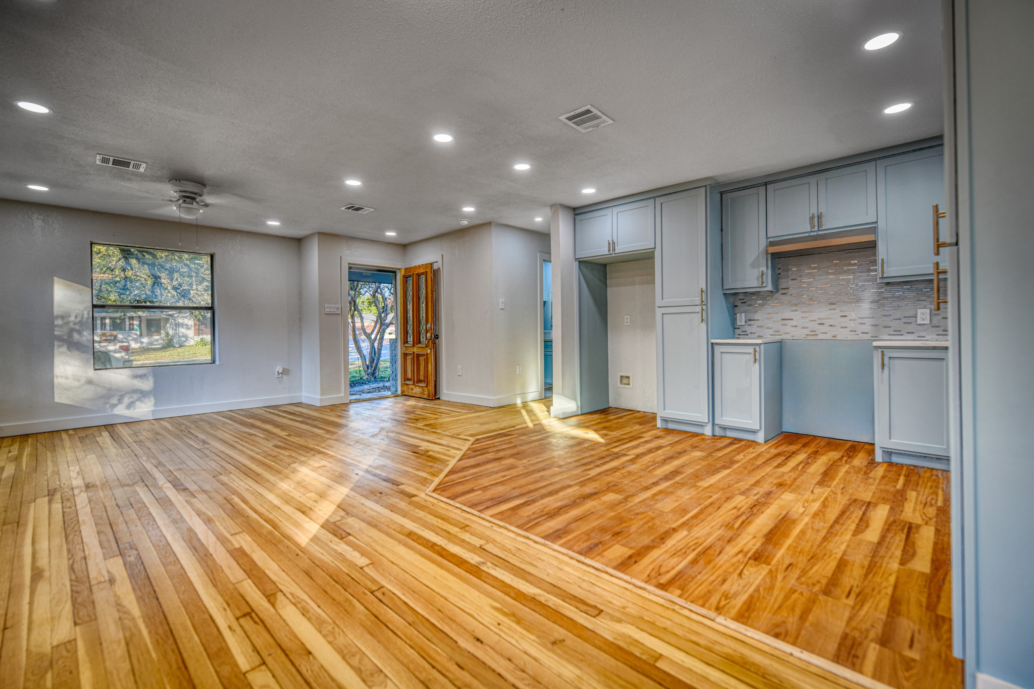 2370 San Marcus Avenue Dallas TX 75228