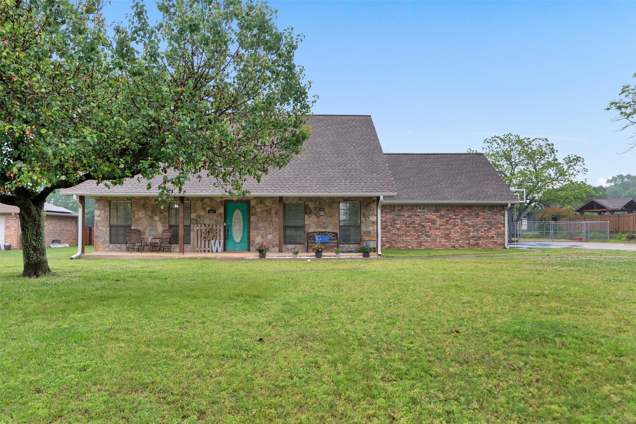 200 Pecan Street Ector TX 75439