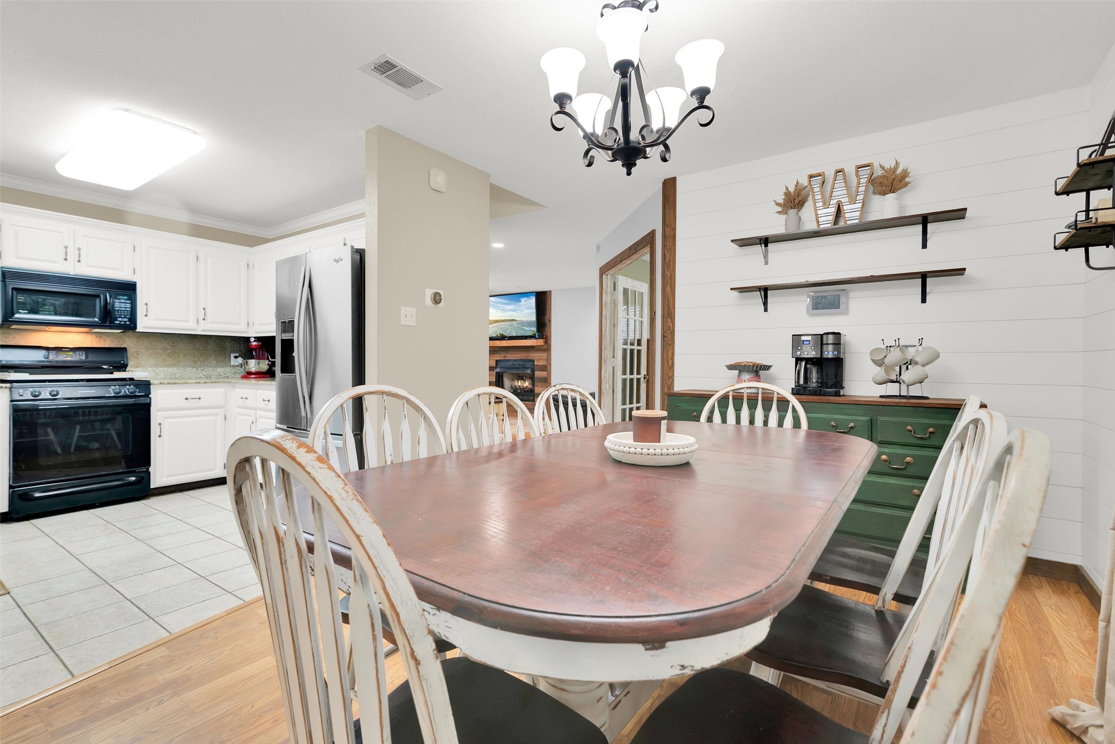 200 Pecan Street Ector TX 75439