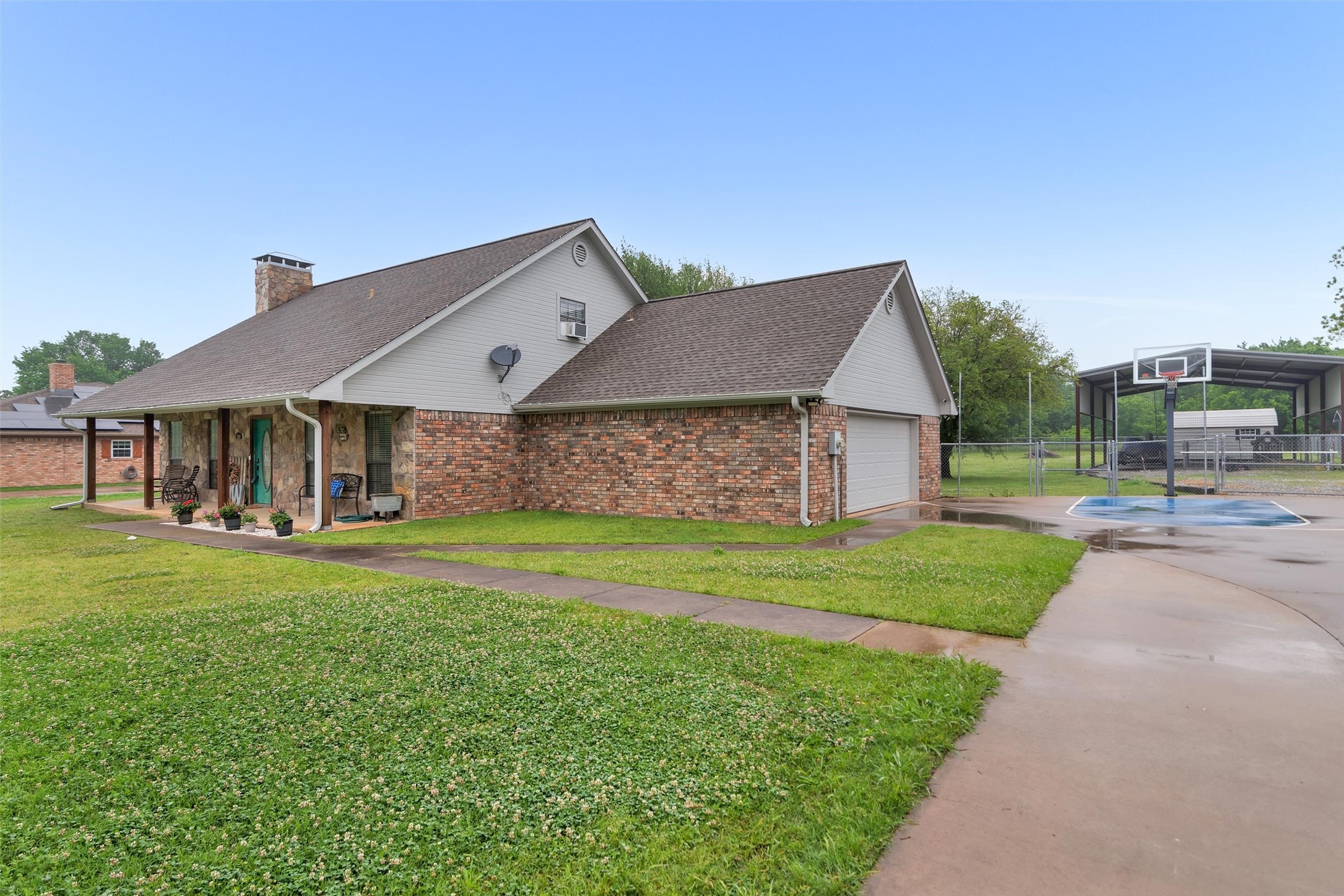 200 Pecan Street Ector TX 75439