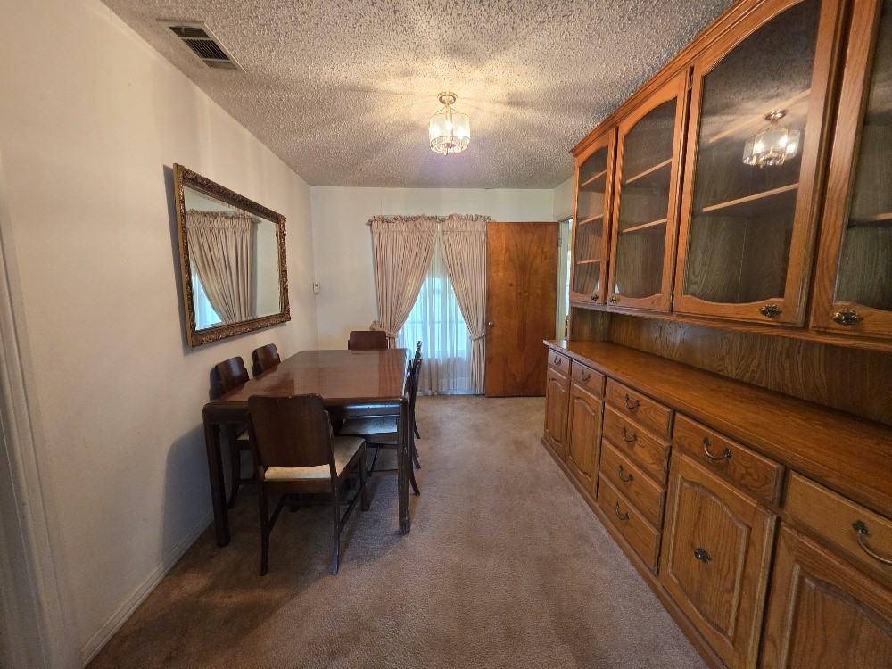 215 Woodard Avenue Cleburne TX 76033