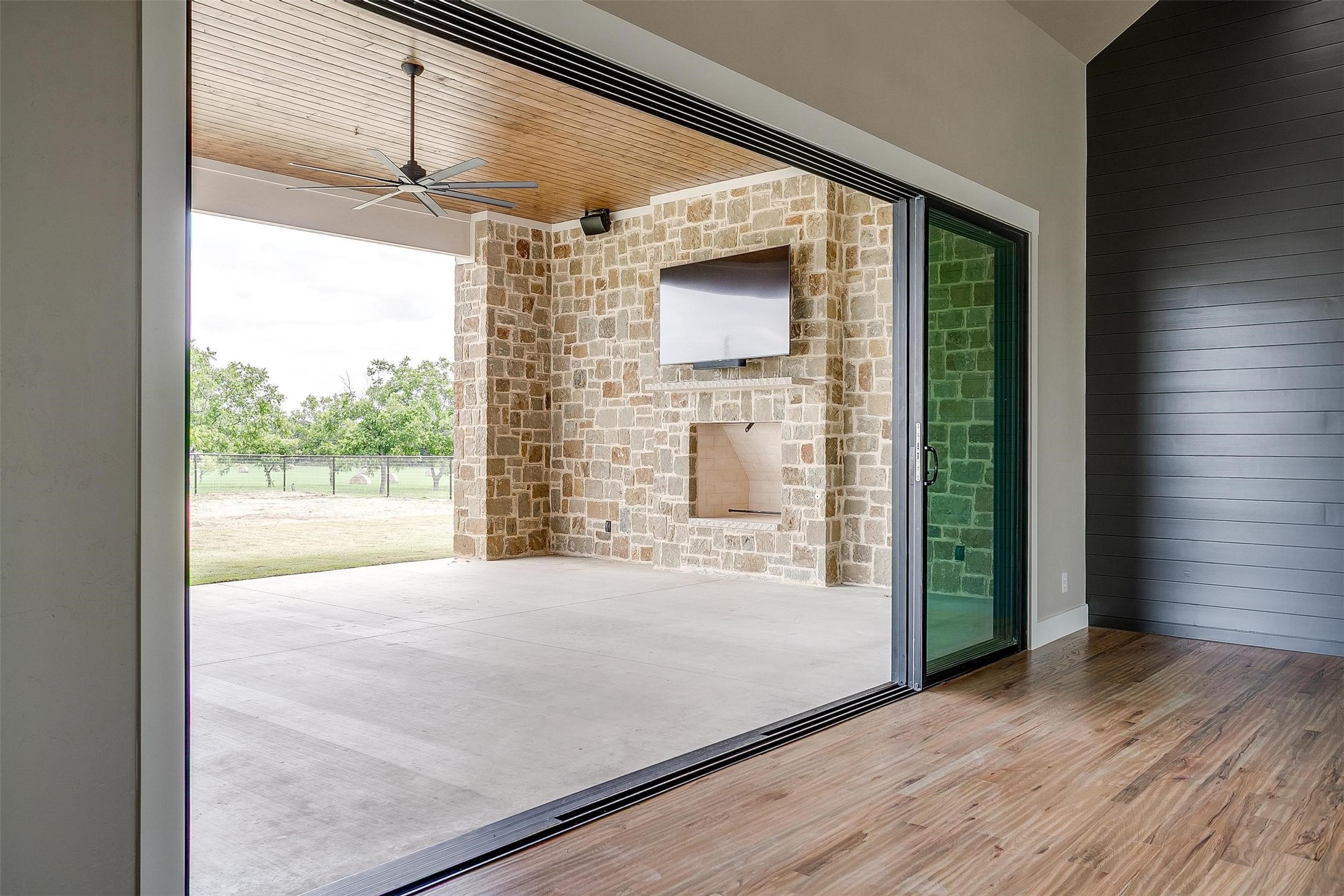 3019 Orchard Road Bowie TX 76230