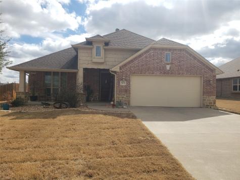 810 Brandt Street Grandview TX 76050