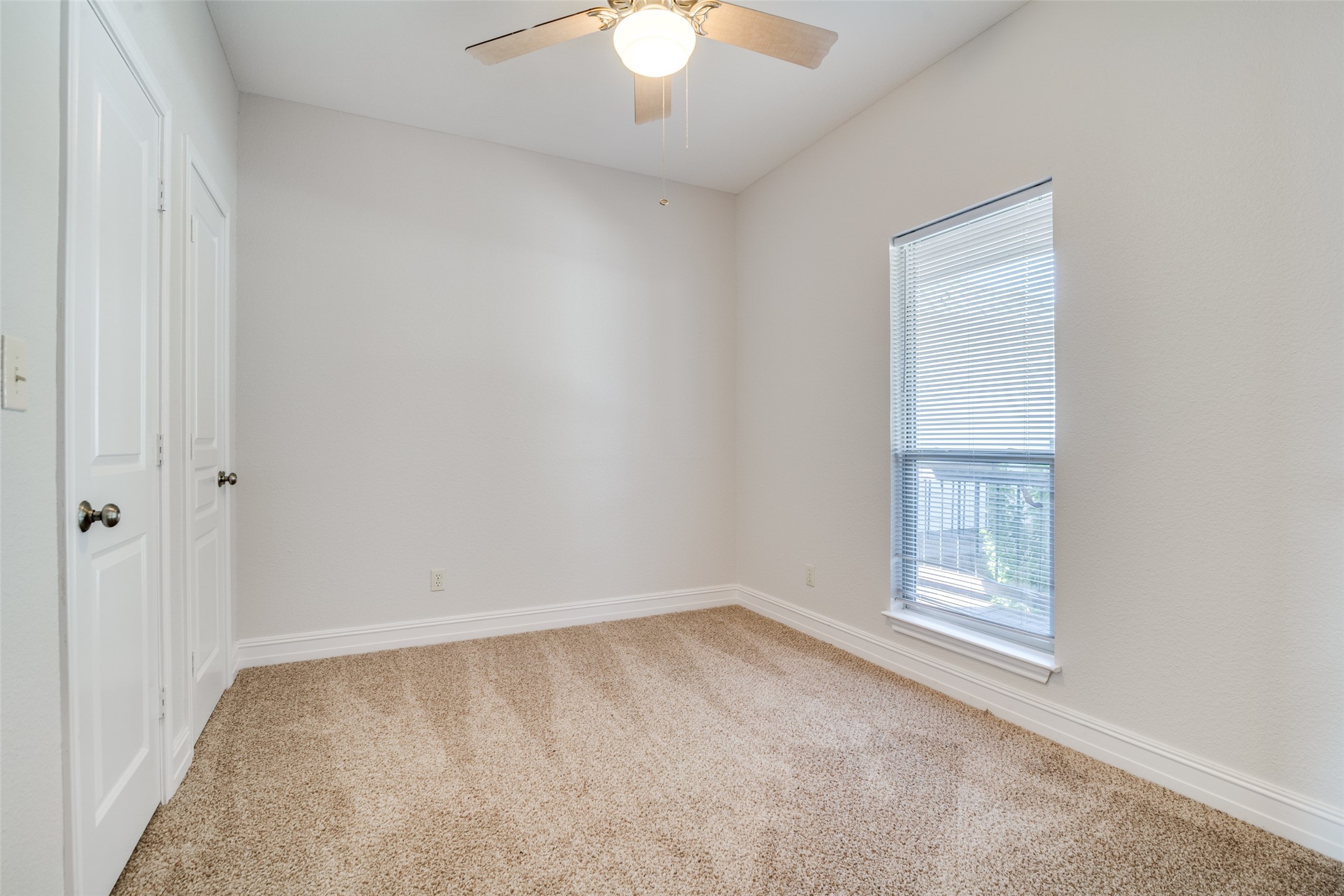 129 Little River Bend Mabank TX 75156