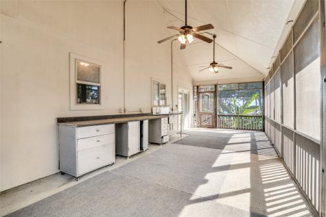 129 Little River Bend Mabank TX 75156