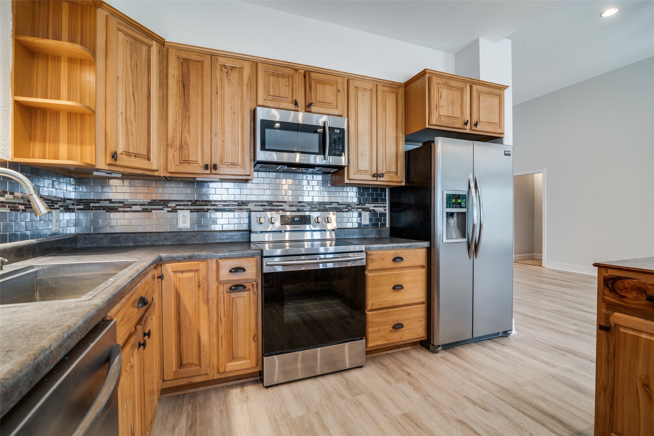 129 Little River Bend Mabank TX 75156