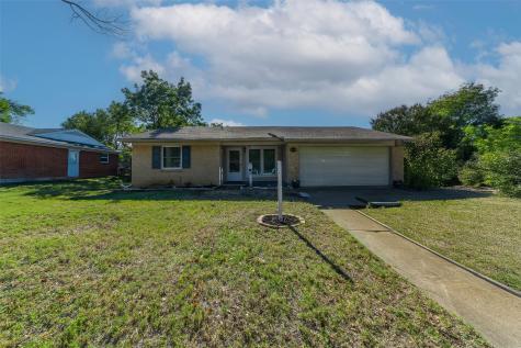 1818 Hillcrest Drive Irving TX 75062
